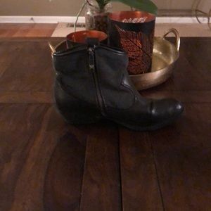 Gray fabric/ Black leather booties